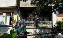 Yemek yapıyordu, balkonu yaktı