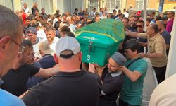 16 yaşındaki stajyer öğrenci Süleyman Tuna’ya gözyaşlarıyla veda