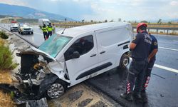 Aydın-Denizli Karayolu’nda su kanalına uçtu