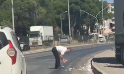 Deste deste paralar yola saçıldı, trafik tamamen durdu