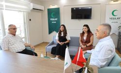 AK Partili Mustafa Savaş’tan Yeşilay Aydın Şubesi’ne ziyaret