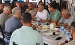 AK Partili Savaş sanayi esnafıyla kahvaltıda bir araya geldi