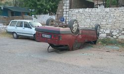 Aydın’da kontrolden çıkan otomobil ters döndü