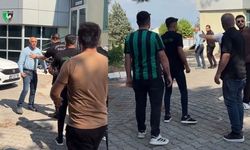 Denizlispor tesislerinde taraftarlar ile başkan birbirine girdi