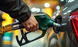Motorine tarihin en büyük indirimi geliyor.. Tabelalara dikkat edin