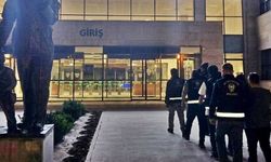 Sanayiye tamir için bırakılan otomobili çaldılar