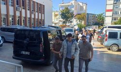 Aydın’da okul çevresinde pompalı tüfekle dolaşan şahıslar tutuklanarak cezaevine gönderildi