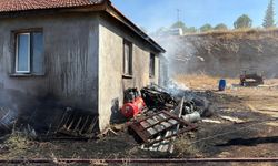 Ev yangını paniğe neden oldu