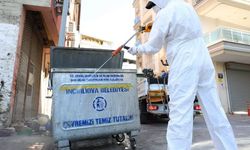 İncirliova'da karasinekle mücadele için çöp konteynerleri ilaçlandı
