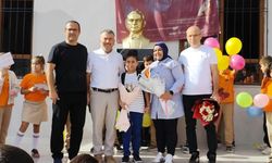 Lösemiyi yenen Talha iki yıl sonra okulu ve arkadaşlarıyla buluştu