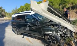 Söke’de feci kaza, bariyere çarptı