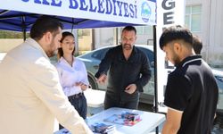 Üniversiteli gençler Söke’de dayanışma standı ile karşılanıyor