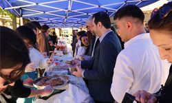 Hastanede tedavi gören çocuklar için destek oldular