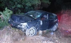Aydın’da otomobil tarlaya uçtu