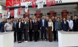 CHP Kuşadası örgütünde devir teslim: Başkan Berberoğlu birlik ve beraberlik mesajı verdi
