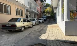 Koçarlı hizmeti unuttu: Sokaklar yamalı, vatandaş tepkili