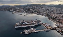 Kuşadası’na 4 gemiyle 6 bin turist geldi