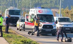 Motosiklet ile otomobil çarpıştı: 1 yaralı
