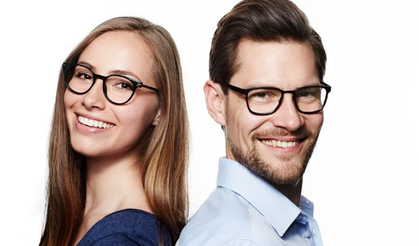 Araştırma sonuçlandı: Gözlük insanları daha zeki ve çekici göstermiyor