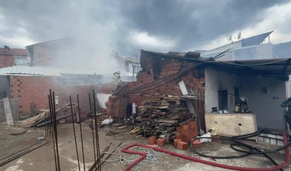 Tek katlı evde yangın çıktı