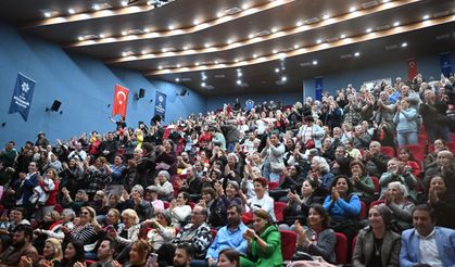 Başkan Çerçioğlu Didim ve Nazilli’de vatandaşları tiyatroyla buluşturdu