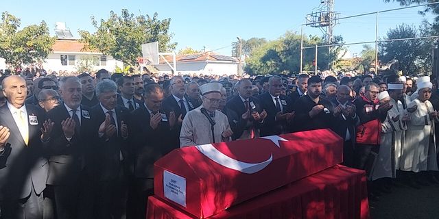 Şehidimizi binlerce vatandaş uğurladı
