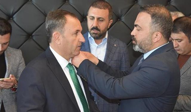 CHP Bitlis Belediye Başkan Adayı Selim Soyugüzel AK Parti’ye geçti