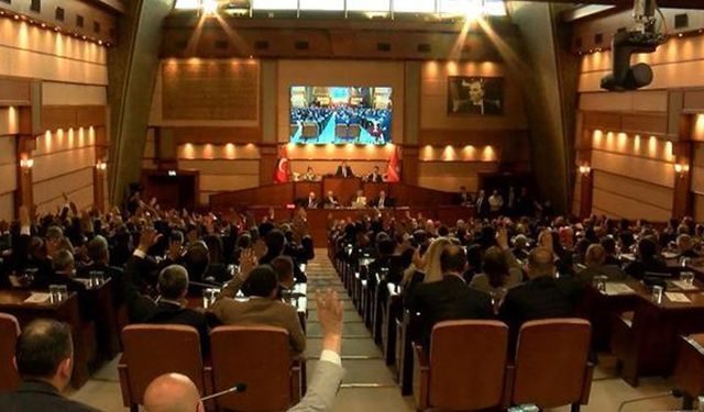 Ekrem İmamoğlu yönetimine borçlanma yetkisi: 4 milyar 200 Milyon lira