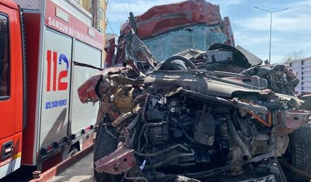 Feci kaza!  Sürücü ve eşi hayatını kaybetti