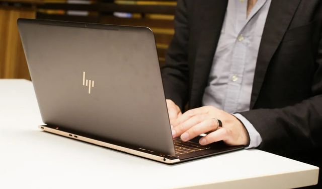HP'nin yeni bilgisayarı tüy kadar hafif, sanki içinde hiçbirşey yok