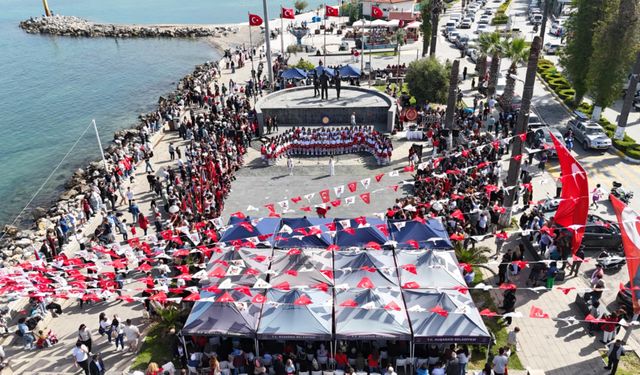 Kuşadası’nda 23 Nisan Ulusal Egemenlik ve Çocuk Bayramı coşkuyla kutlandı