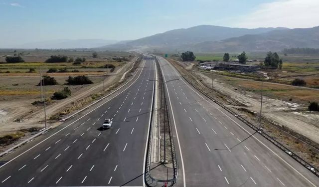 Aydın-Denizli Otoyolu’yla ilgili önemli duyuru.. Trafiğe kapatılacak bölüm ve tarih açıklandı