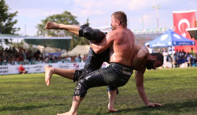 Ege’de heyecan dorukta.. Yağlı pehlivan güreşi festivali tarihi belli oldu
