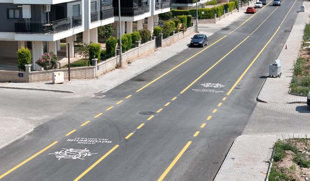 Efeler Zeybek Mahallesi’nde yol çalışmaları tamamlandı
