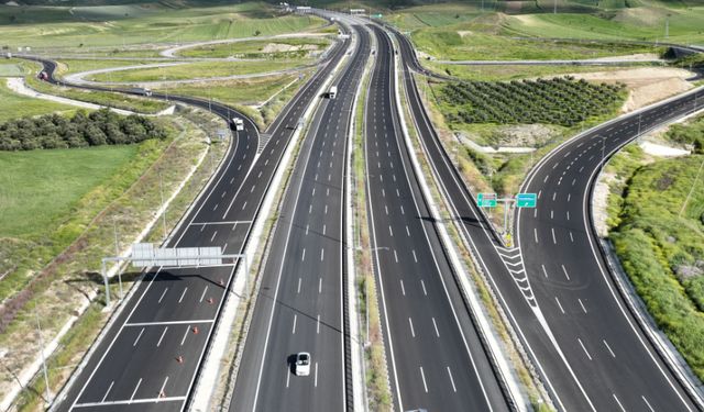 Aydın-Denizli Otoyolu’nda bu istikamet trafiğe kapatıldı