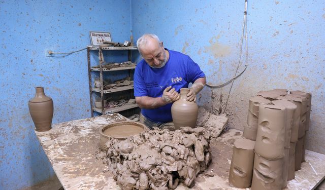 Aydın’da 4 kuşaktır çamura şekil veriyorlar