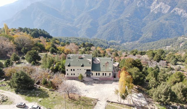 Aydın’da Süper Vali merhum Recep Yazıcıoğlu yaptırmıştı, şimdi çürüyor