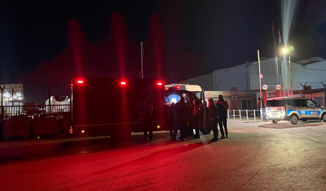 Tırdan sızan kimyasal madde 5 kişiyi hastanelik etti