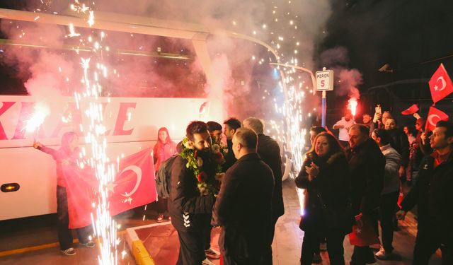 Aydınlı sporcu coşkuyla karşılandı