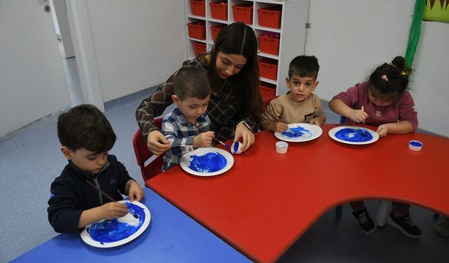 Kuşadası Belediyesi Çocuk Gelişim Merkezi geleceğe umut oluyor