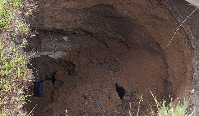 Aydın’da obruk oluştu