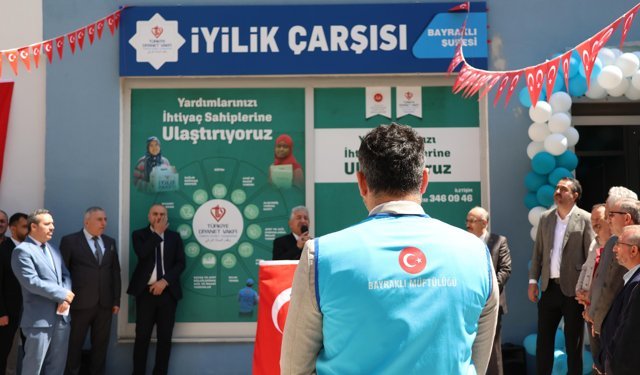 İyilik Çarşısı kapılarını açtı