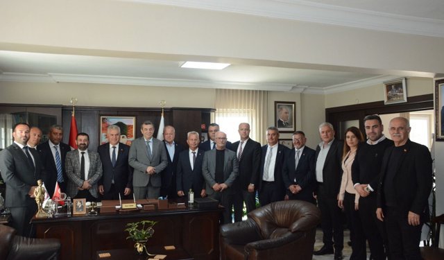 Kuşadası’nda Künkcü rüzgarı: Destek çığ gibi büyüyor