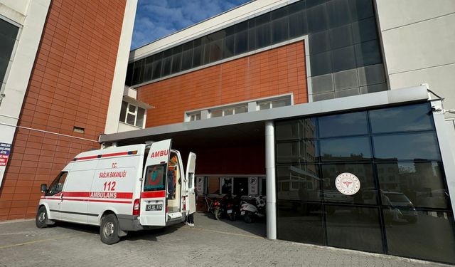 Okulda tavan düştü, 3 öğrenci yaralı