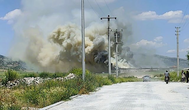 Tavuk çiftliği alevlere teslim oldu