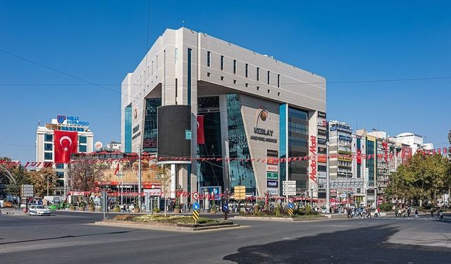 AVM kapatıldı! tüm mağazalar boşaltıldı.. Herkes şaşırdı! İşte nedeni