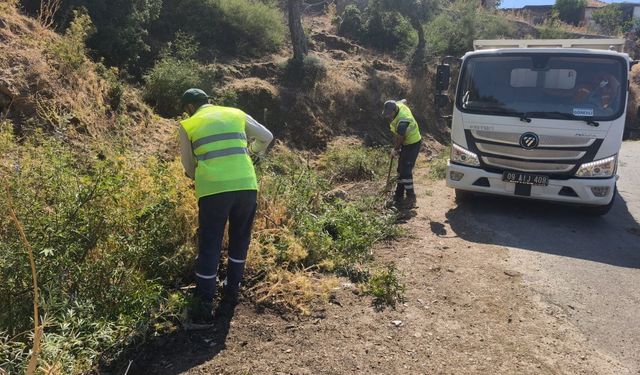 Başkan Çerçioğlu öncülüğünde yeşil alanlarda kapsamlı bakım ve düzenleme çalışması
