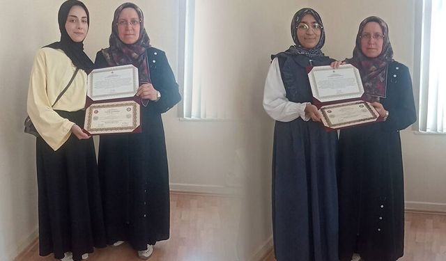 İki öğrenci daha hafızlık belgesine kavuştu