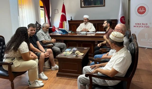 İrlanda’dan Söke’ye geldi, bayram namazından etkilenip Müslüman oldu