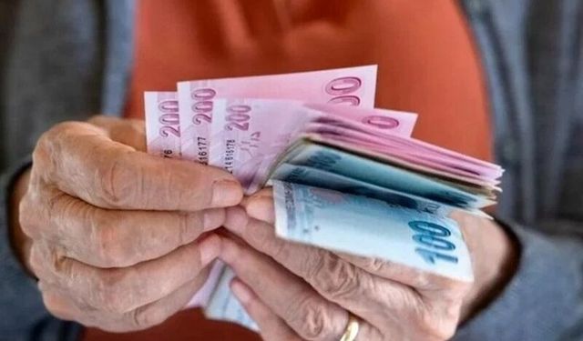 Maaşını taşıyan emekliye büyük fırsat.. Banka yeni rakamı açıkladı